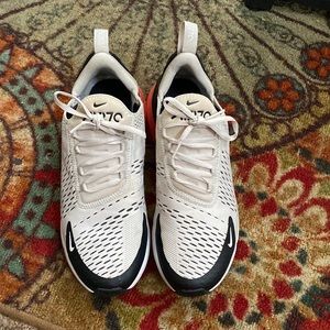 Women’s AirMax 270 cream and pink colored size 8.5